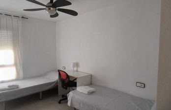 Amplio 3 habitaciones 2 baños y garaje San Juan - Foto 4