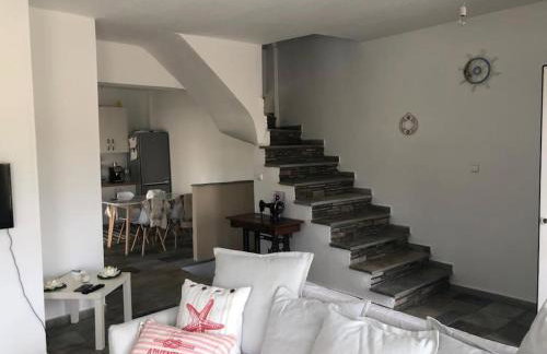 ΟΜΟΡΦΗ ΕΞΟΧΙΚΗ ΚΑΤΟΙΚΙΑ - Foto 3