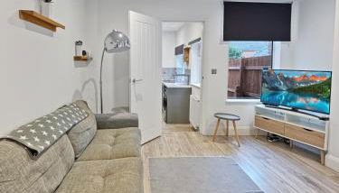 Amaya Six - Sleeps 4 - Modern 1 bed Apartment - Newly renovated - Central Location - Grantham - Free Gym Access - Foto 3