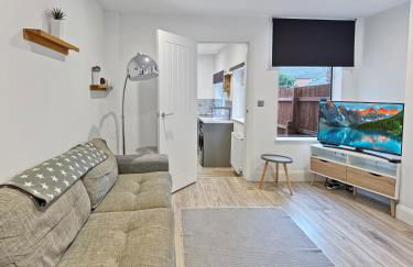 Amaya Six - Sleeps 4 - Modern 1 bed Apartment - Newly renovated - Central Location - Grantham - Free Gym Access - Foto 3