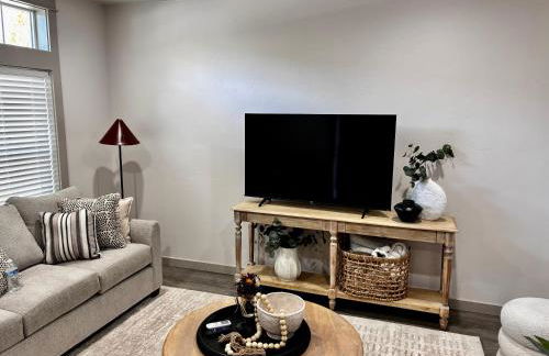 North End - Hyde Park - Hot Tub- Downtown - 3 BR - Foto 76