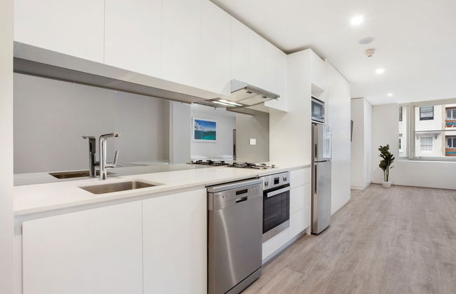 Bondi Beach Studios - Photo 13