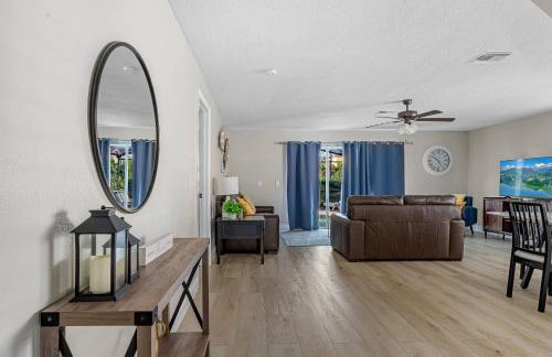 4BR w Heated Pool near Disney & Lake - Sleeps 10 - Foto 14