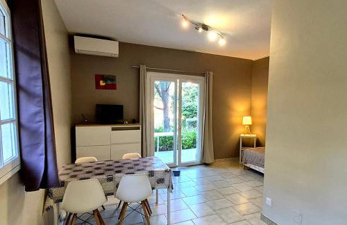 APPARTEMENTS DANS VILLA EN REZ DE JARDIN - Foto 35