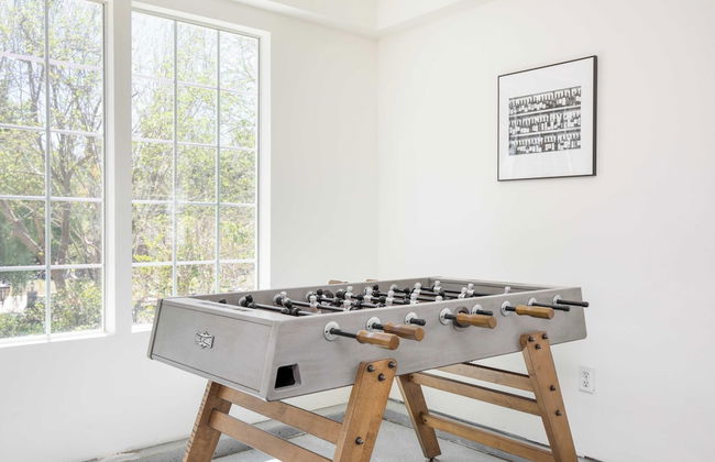 The Riesling Retreat by Avantstay Estate w/ Pool, Hottub, Putting Green & Pickle Ball Court! - Photo 28