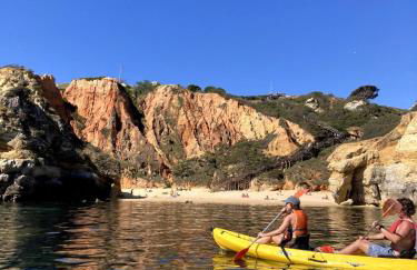 NOVO! Apartamento junto à praia com piscina - Foto 8
