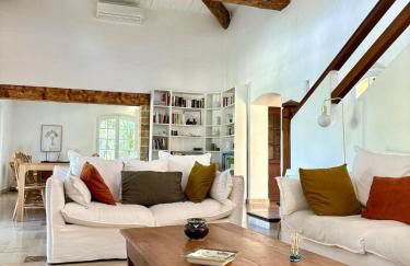 Nouveauté Villa pour 10 Personnes avec Piscine, Pétanque au Coeur des Oliviers de Provence - Foto 12