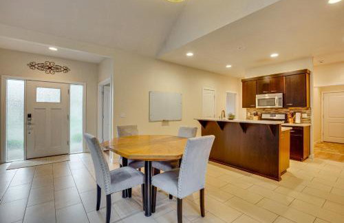 Walk to Autzen Stadium, 3 Mi to UO! Home with Patio - Foto 8