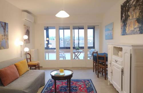 KO T2 avec grand balcon filant, Wifi, Clim à 4 min Remparts - Photo 9