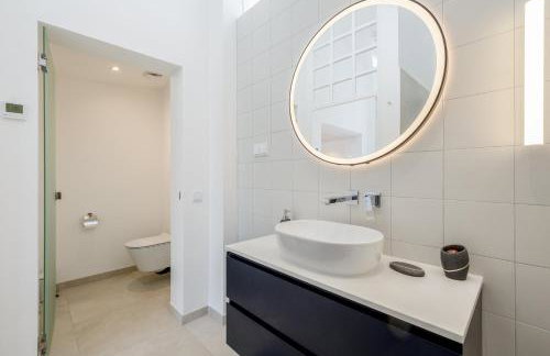 Vila Golfinho, with heated pool, rooftop lounge and ocean views - Foto 28