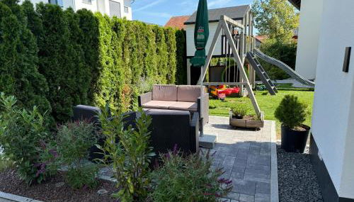 Großzügige Moderne Ferienwohnung 90qm Zentrale ruhige Lage - Foto 2