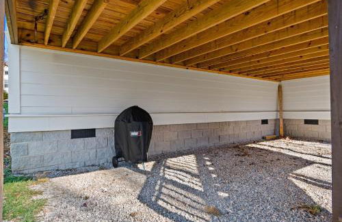 Cottage with 3 King Beds, 3 min to Marina, Fire Pit - Foto 35