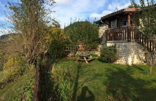 Maison pittoresque à Arlempdes avec cheminée et terrasse - FR-1-582-114 - Foto 20