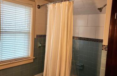 Large Cozy House Near NexusPark Air Hockey - Foto 20