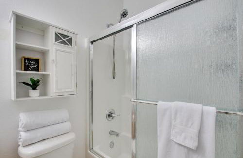 Downtown Pensacola Vacation Rental with Yard! - Foto 12