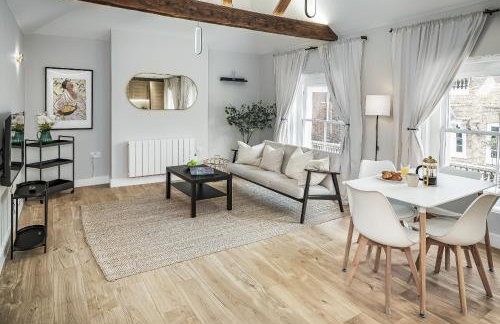 Bright 1 bedroom apartments near Farnham Castle - Photo 48