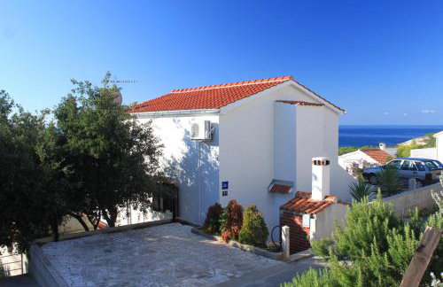 Apartments with parking space Rukavac, Vis - 8897 - Foto 1