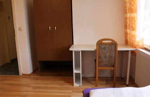 Bungalow 1 - 4-Raum-Wohnung mit Küche und 2 WC Duschen in Ohrdruf-Crawinkel - Photo 33