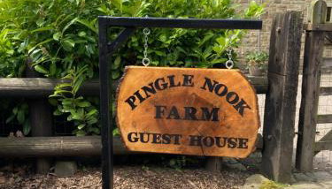 Pingle Nook Barn, Denby Dale - luxury accommodation on the farm - Foto 2