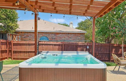 Colonial Style Retreat ft Pool Cinema jacuzzi - Foto 35