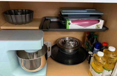 Stylish Lake home with HUGE POOL, Arcade with PS5,and Theater Just 5 min from Legoland - Foto 27