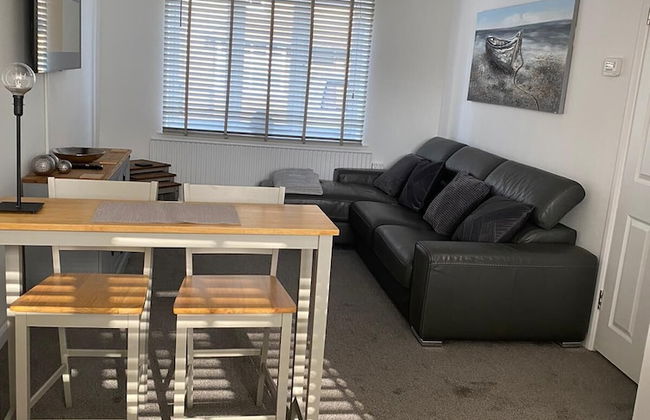 Riverside Park Ground Floor Apartment - St Neots - Photo 27