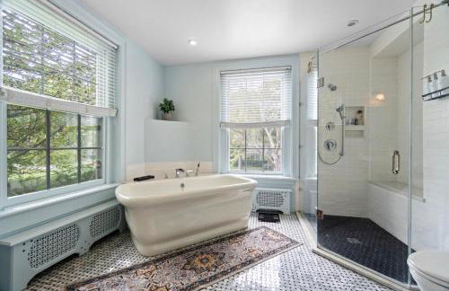 Private Resort Mansion with Pool - Foto 50