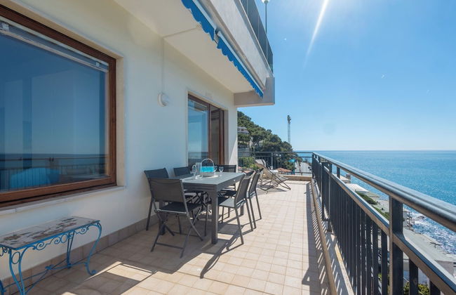 Sky & Sea Apartment by Wonderful Italy - Photo 27