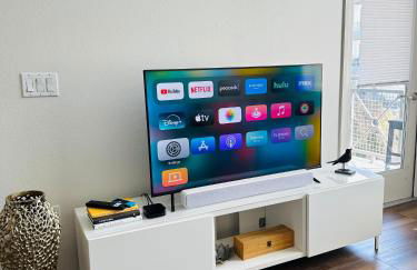 Spacious,2Queen beds, free parking, pool&gym and central location - Foto 2