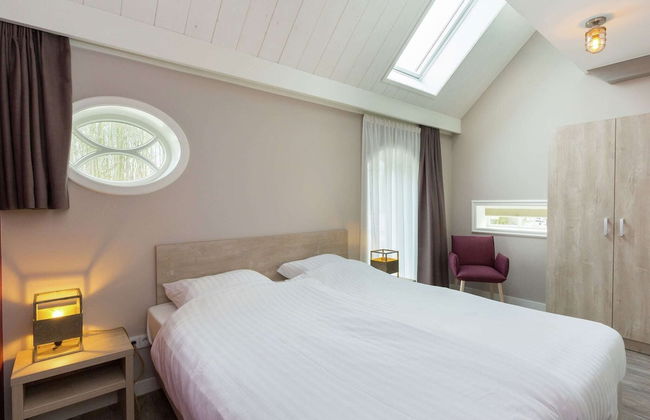 Holiday Home in Oostkapelle Near Beaches - Photo 5