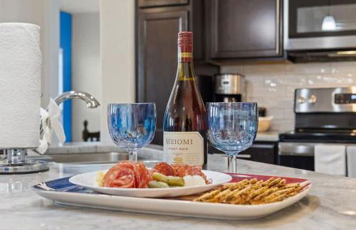 NEW Temple House - 12PPL - Families, Groups, Insurance - Quiet Street, 5 Mi To Meta, BS&W, UMHB Pets OK, FAST Wi-Fi FREE Parking - Professionally Managed By Stay Albatross Furnished Rentals - Foto 2