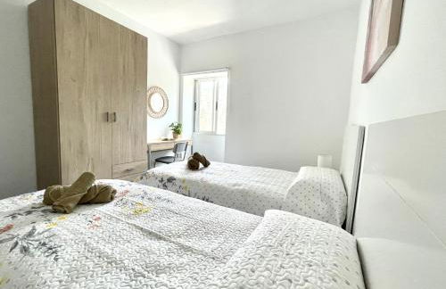 Ca Yaya - Big House with Terraces - Rooftop & Views - Foto 9