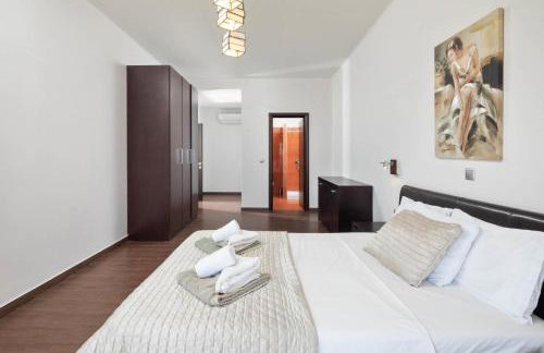 Anna Nissaki - Photo 36