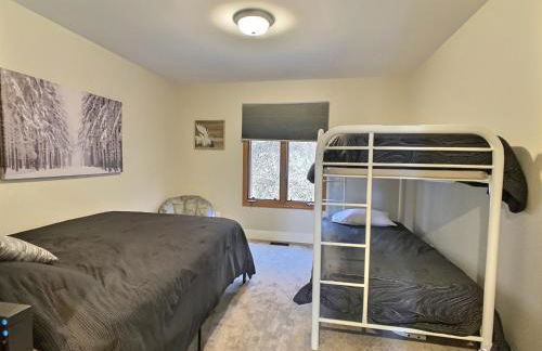 The Ridge Chalet in Ellicottville Hot Tub & Sauna - Foto 28