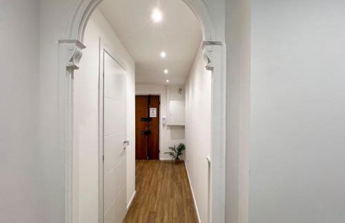 Blue Apartment - Airport 8 min - AC - Smart TV - Foto 16