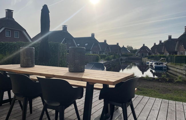 Chalet by Water in Idskenhuizen Recreation Park - Foto 19