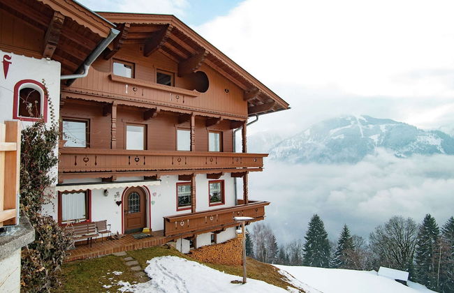 Quaint Apartment in Finkenberg near Ski Lift - Foto 1