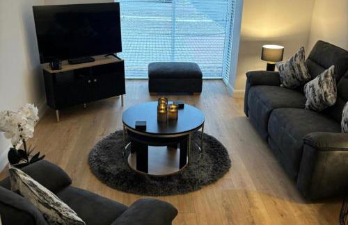 2-Beds Sleeps 4 w Parking 15 mins to St Andrews - Foto 4