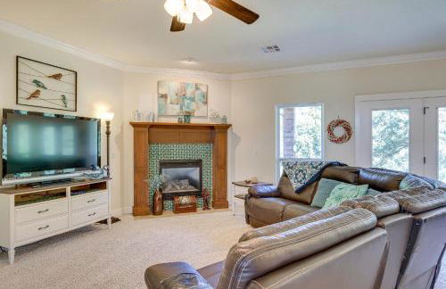 Quaint Noble Home 6 Mi to University of Oklahoma! - Photo 1