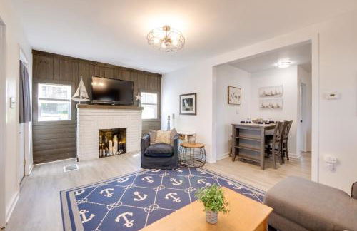 Walk to Lake Nautical Akron Cottage with Deck! - Foto 8