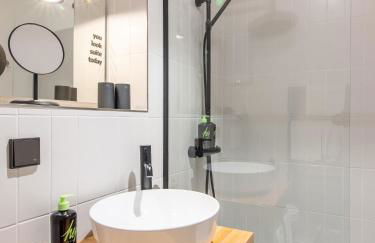 Limehome Wolfsburg Porschestraße - Foto 24