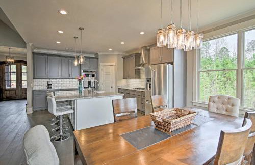 Lake Keowee Home with Balcony and Boat Dock! - Foto 7