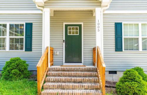 Charming 5bd - BBQ - Deck- 4mins Duke University - Photo 25