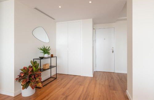 Luxury beach/port apartment - Photo 9