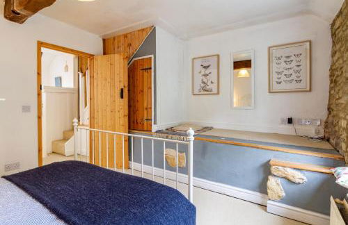 The Shoe Box cottage with allocated parking - Foto 11