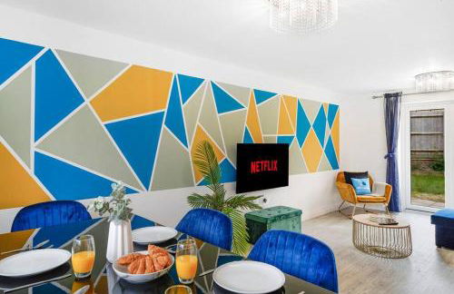 5-BR Home 7-Beds Wi-Fi Parking, Great for Contractors Peterborough, Wi-Fi - Foto 6