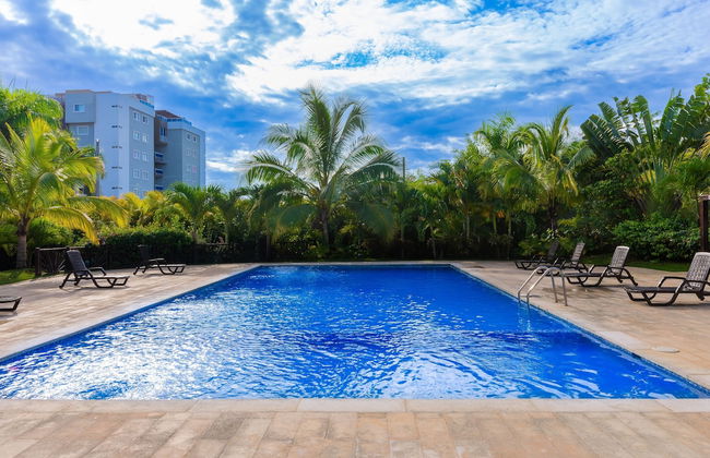 Modern Apt With free parking and AC 3brs - Foto 16