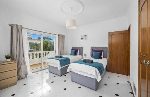 Villa Duas Sentinelas by Villa Plus - Photo 22