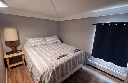 Central Apartment, Steps from the Park - Foto 9