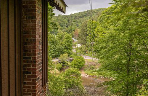 Bucky's Hideaway - Photo 23